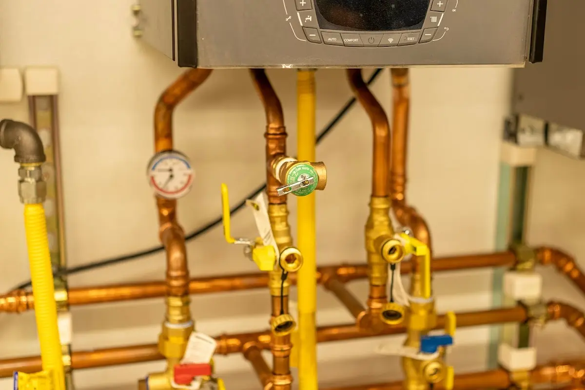 Licensed technician providing Emergency Plumbing for a homeowner in Shaler